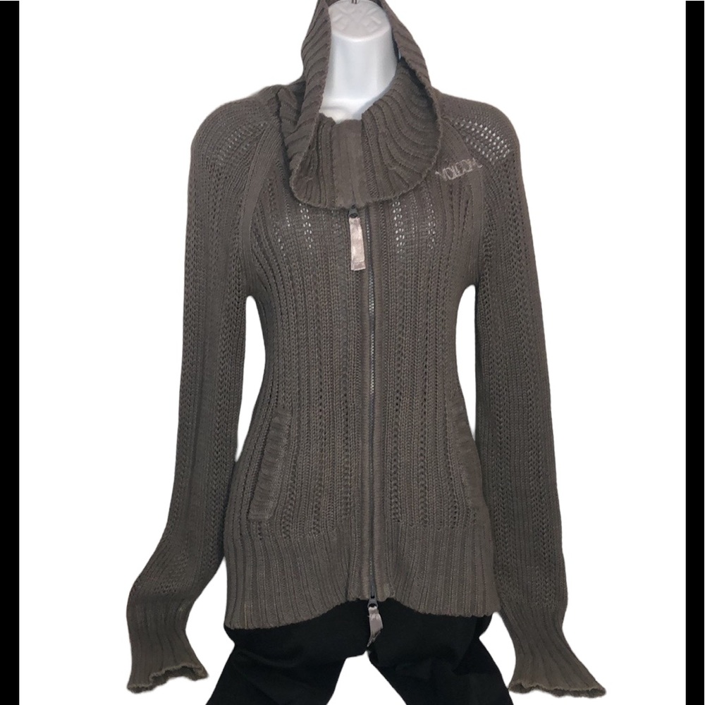 Volcom sweater